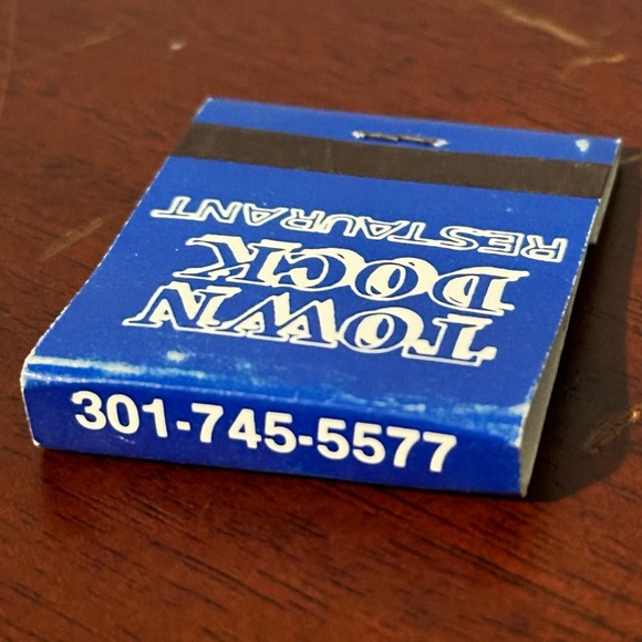 Vintage Matchbook Town Dock Restaurant St Michaels Maryland MD Matches Mulberry - Picture 4 of 12